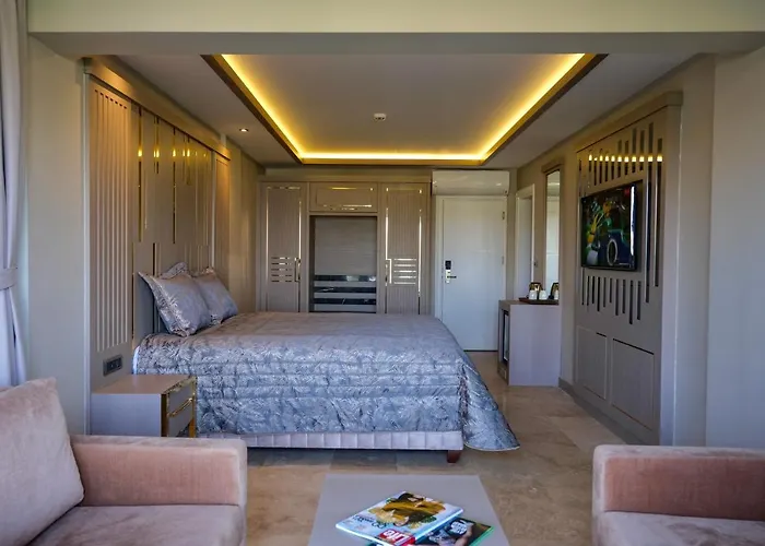 Roas Bodrum - Center Hotell 3*