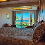 Roas Bodrum - Center ホテル ビテツ