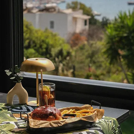 Roas Bodrum - Center Szálloda *